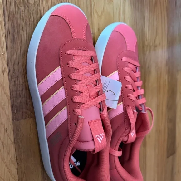 Adidas VL Court 3.0 Womens US 9.5. New With Box Pink and Red - Picture 2 of 7